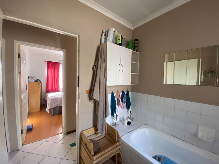 3 Bedroom Property for Sale in Wetton Western Cape
